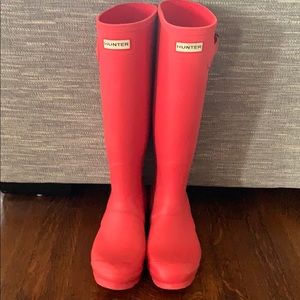 Hunter Tall Matte Rain Boots